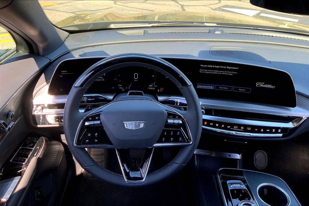 New 2026 Cadillac Lyriq Luxury image 21