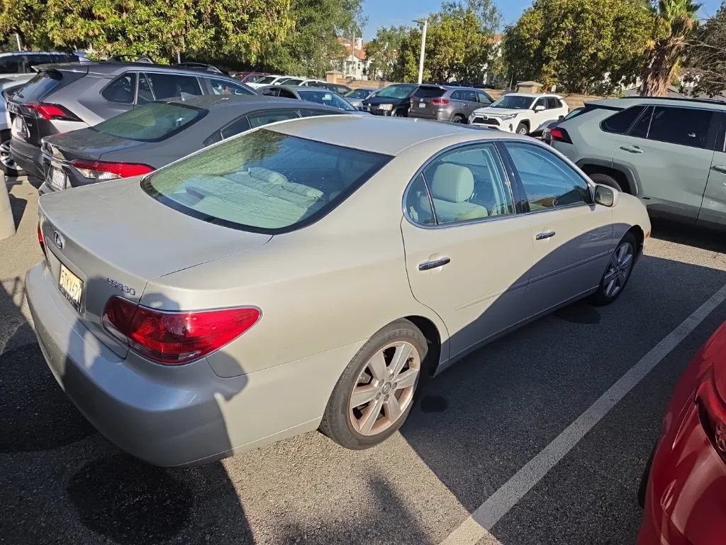 Used 2006 Lexus ES 330 w/ DVD Navigation System Pkg FWD image 4