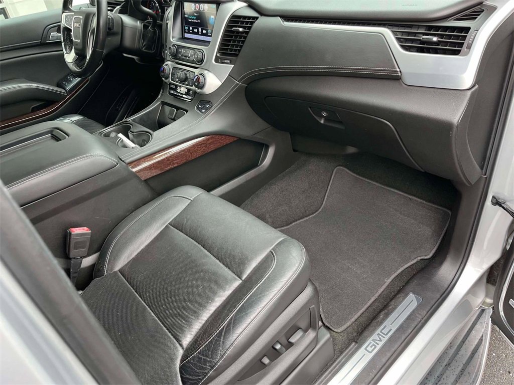 Used 2018 GMC Yukon SLT w/ HD Trailering Package image 23