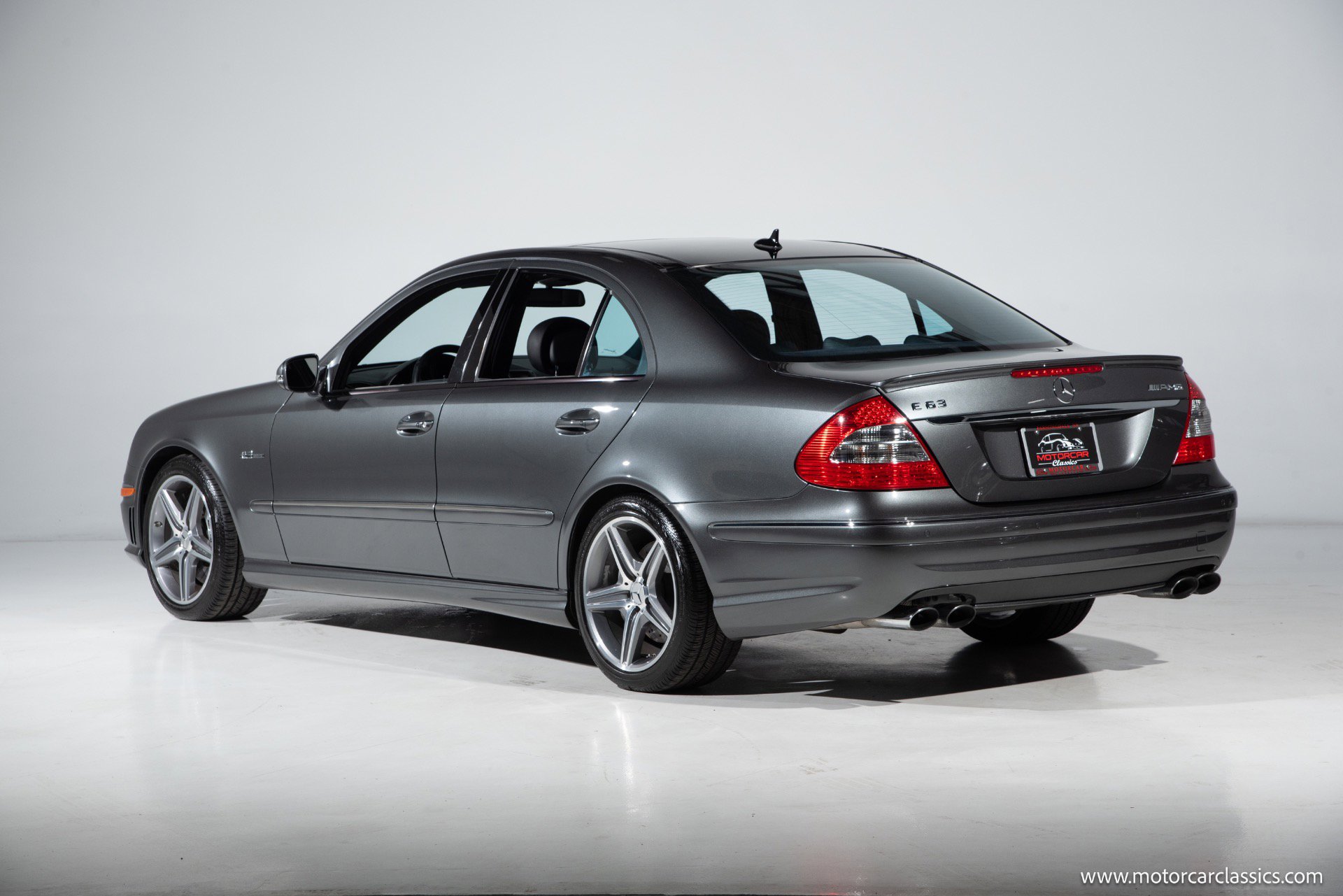Used 2009 Mercedes-Benz E 63 AMG Sedan image 5