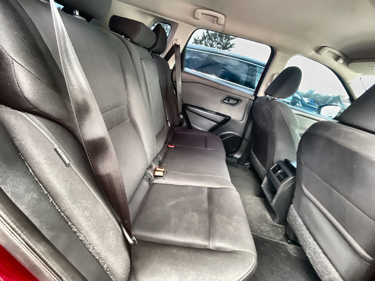 Used 2023 Nissan Rogue S FWD image 25