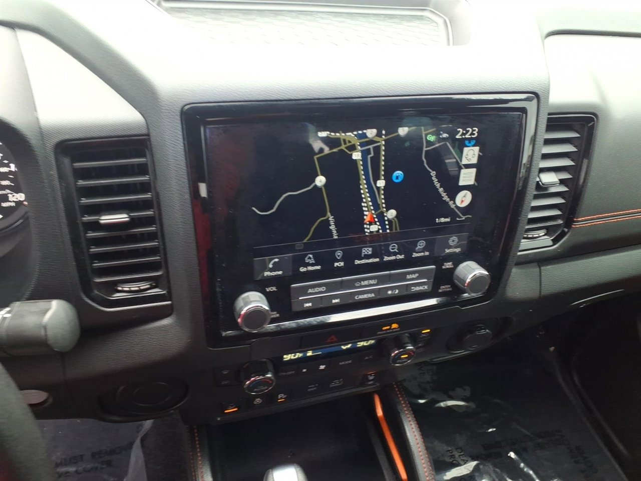 Used 2022 Nissan Frontier Pro-X image 12