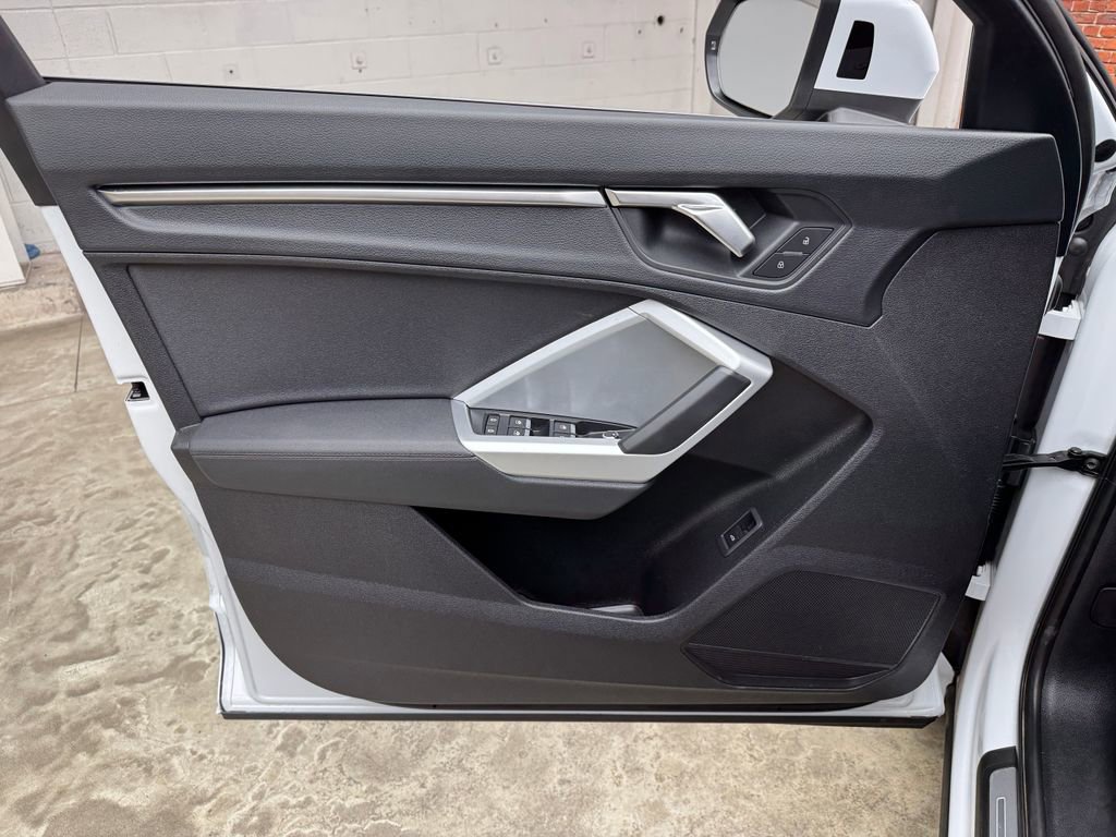 Used 2025 Audi Q3 2.0T Premium AWD/4WD image 10