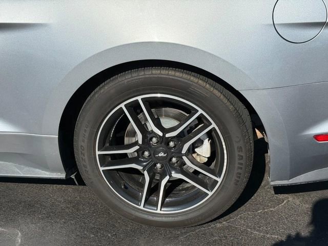 Used 2022 Ford Mustang Premium image 4