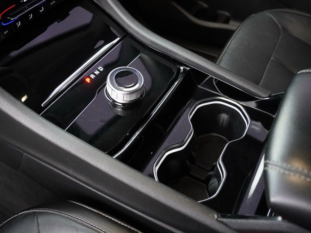 Used 2023 Jeep Grand Cherokee Limited image 16