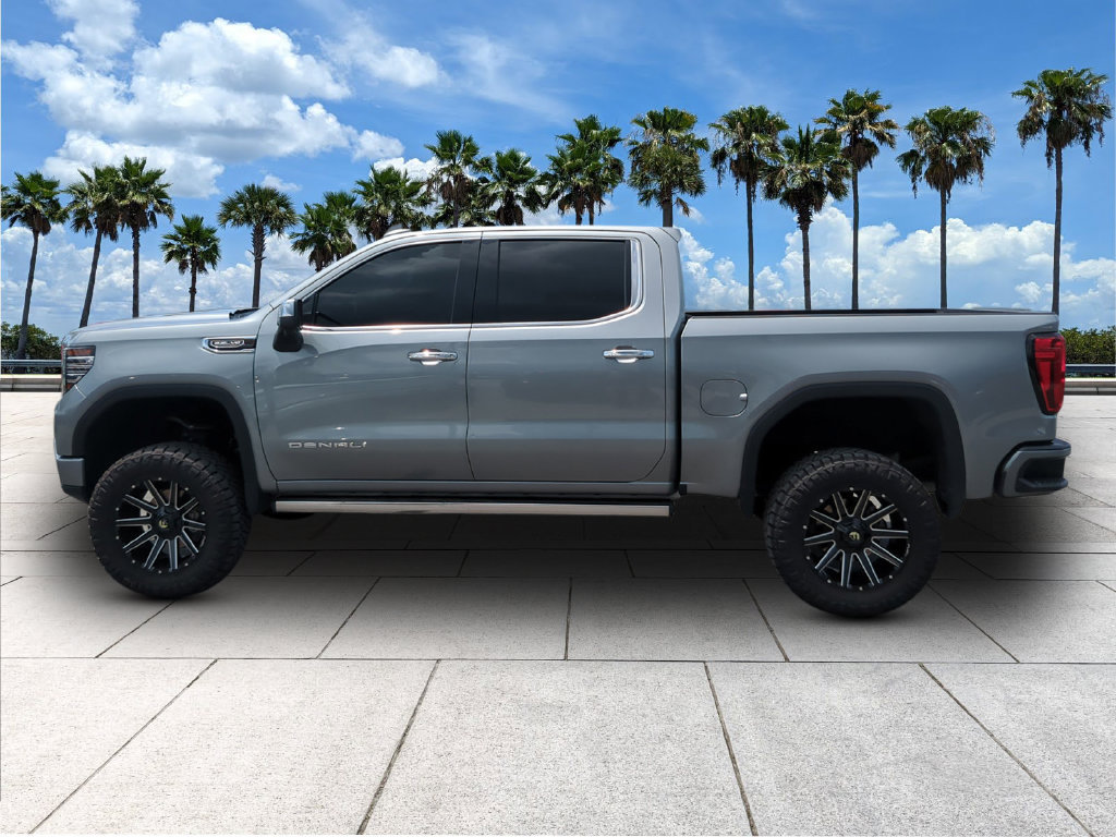Used 2024 GMC Sierra 1500 Denali w/ Denali Reserve Package AWD/4WD image 4