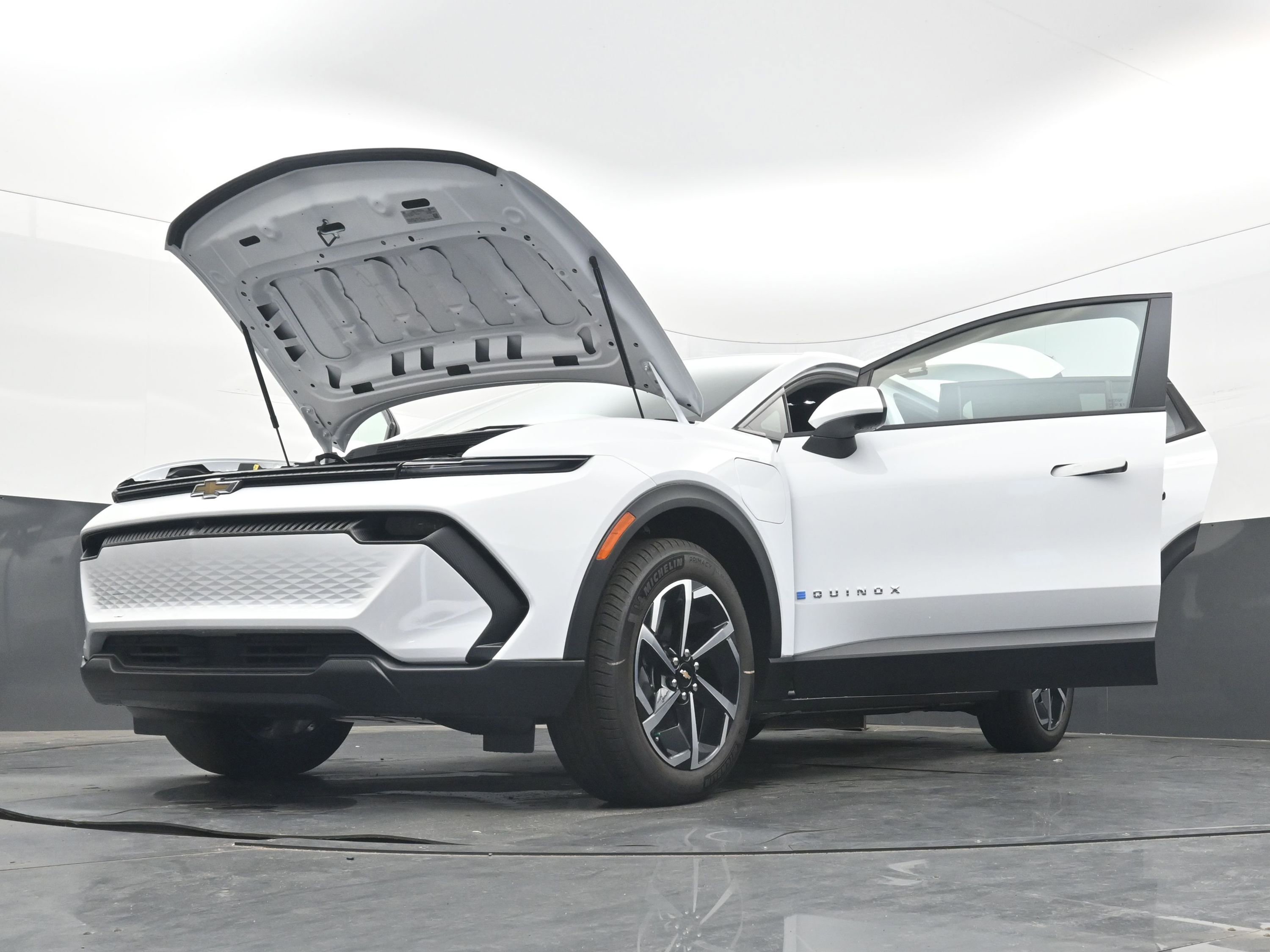 New 2026 Chevrolet Equinox EV LT image 38