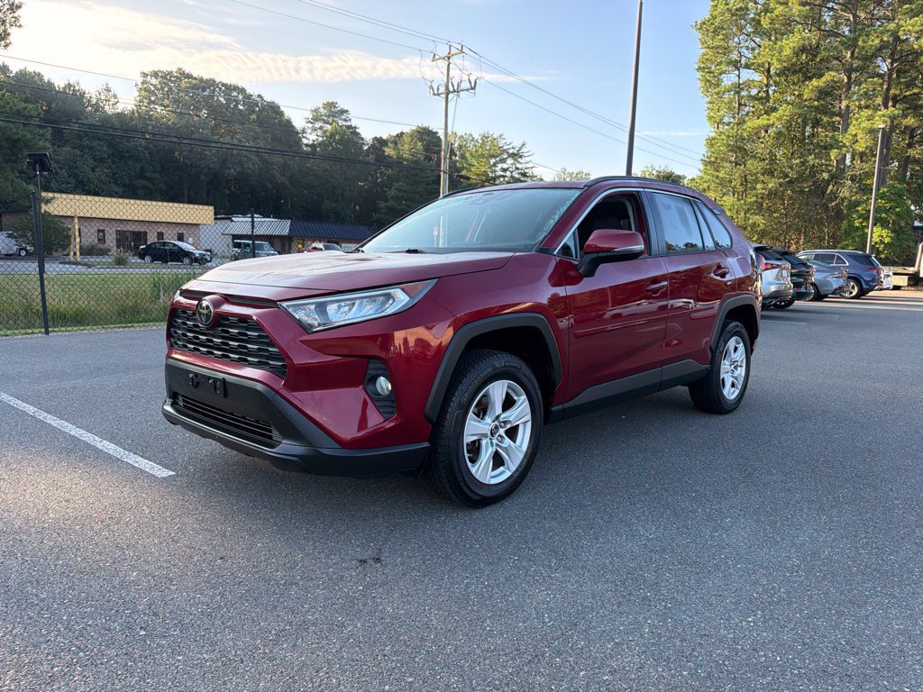 Used 2019 Toyota RAV4 XLE w/ Convenience Package AWD/4WD image 2