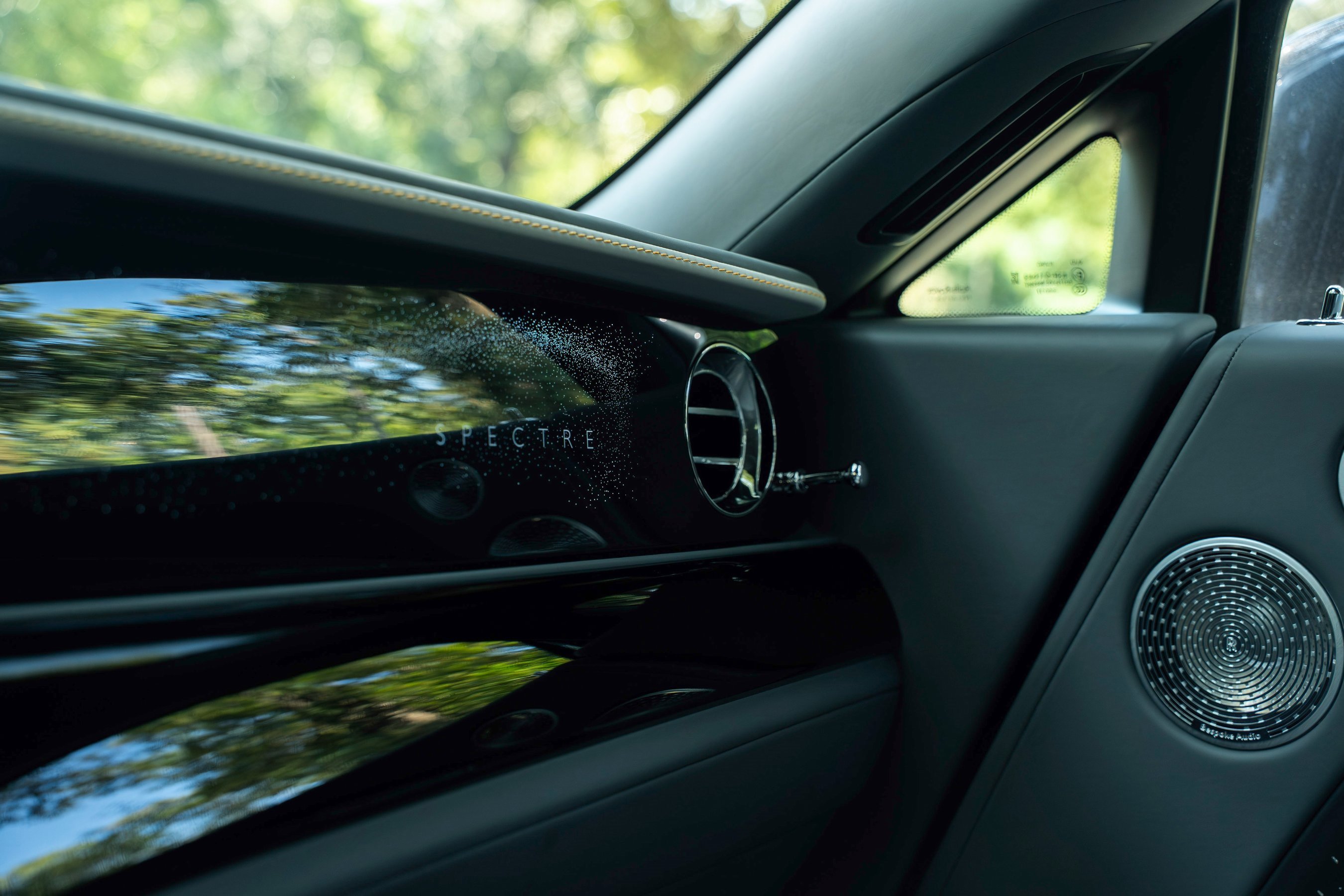 Used 2025 Rolls-Royce Spectre w/ Spectre Launch Package image 36