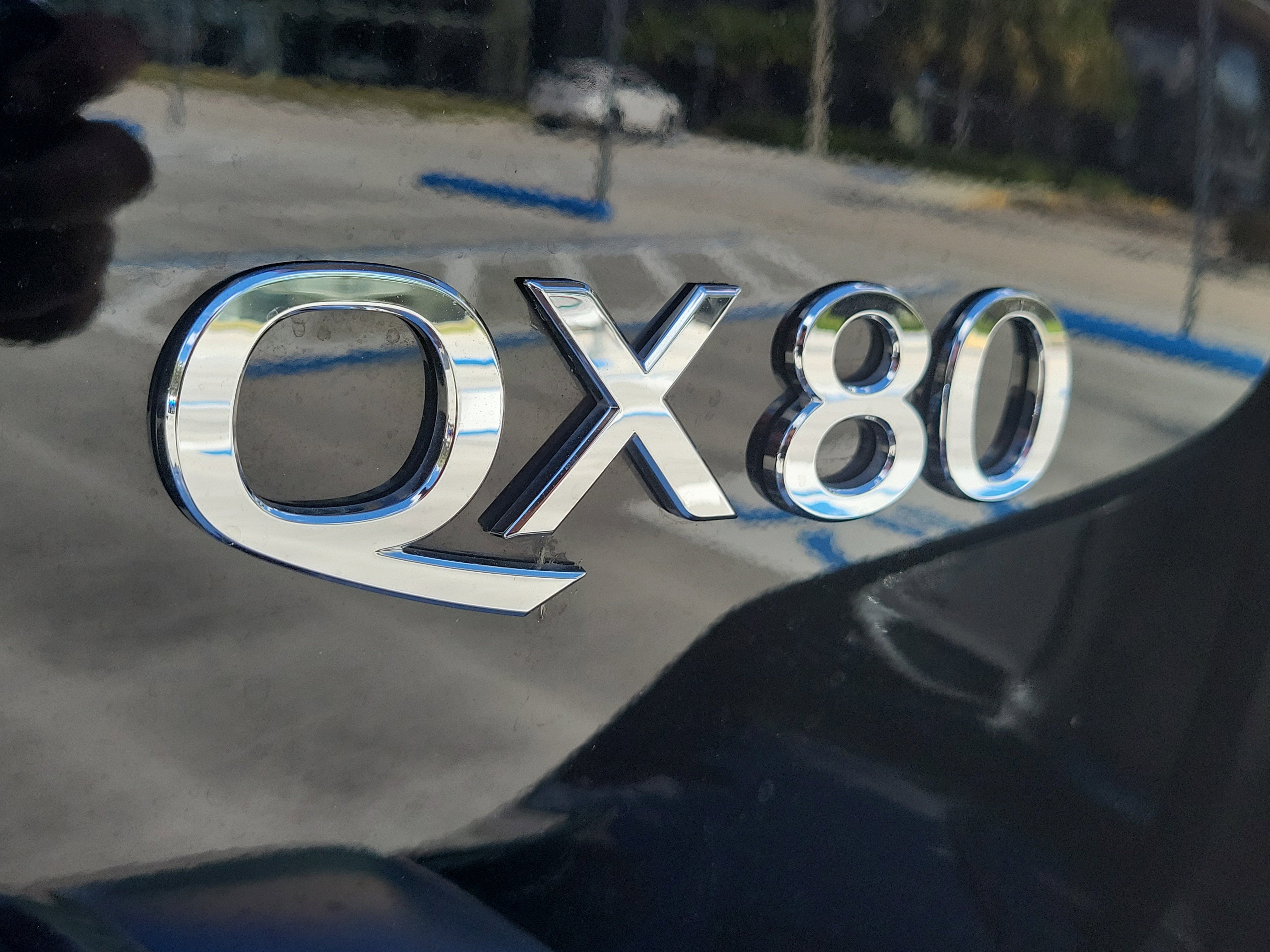 Used 2021 INFINITI QX80 Sensory w/ All-Season Package image 7