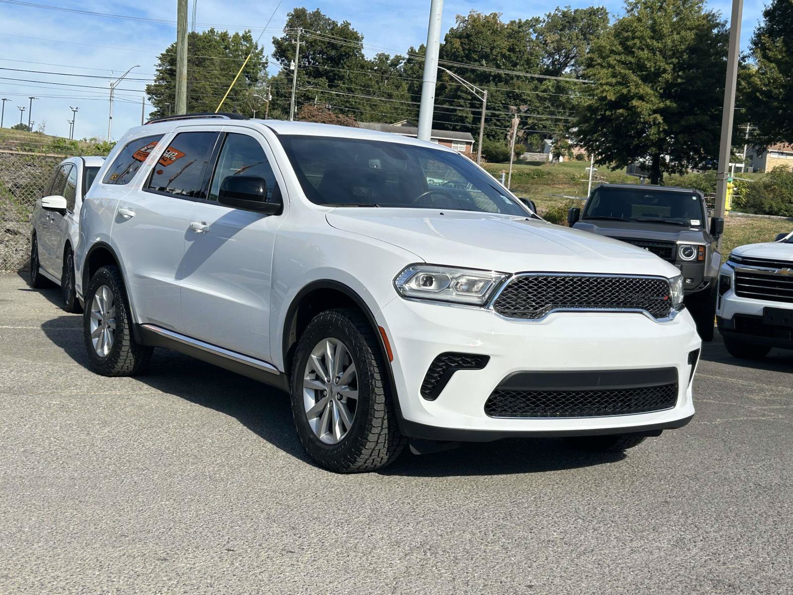 Used 2024 Dodge Durango SXT w/ Trailer Tow Group IV AWD/4WD image 1