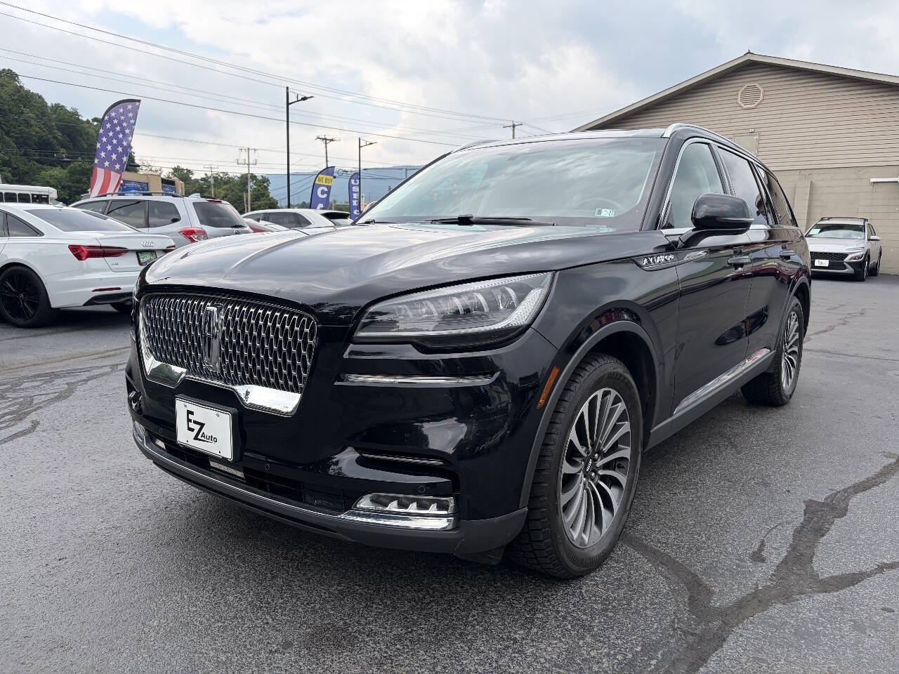 Used 2021 Lincoln Aviator Reserve w/ Elements Package Plus AWD/4WD image 4