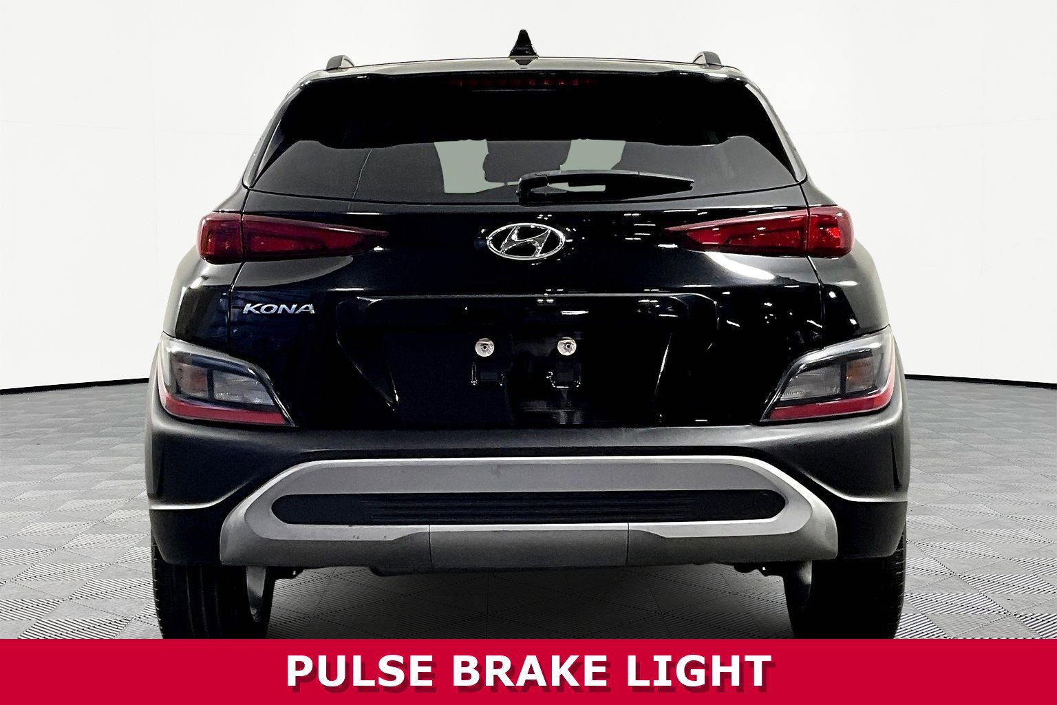 Used 2022 Hyundai Kona SEL w/ Convenience Package image 5