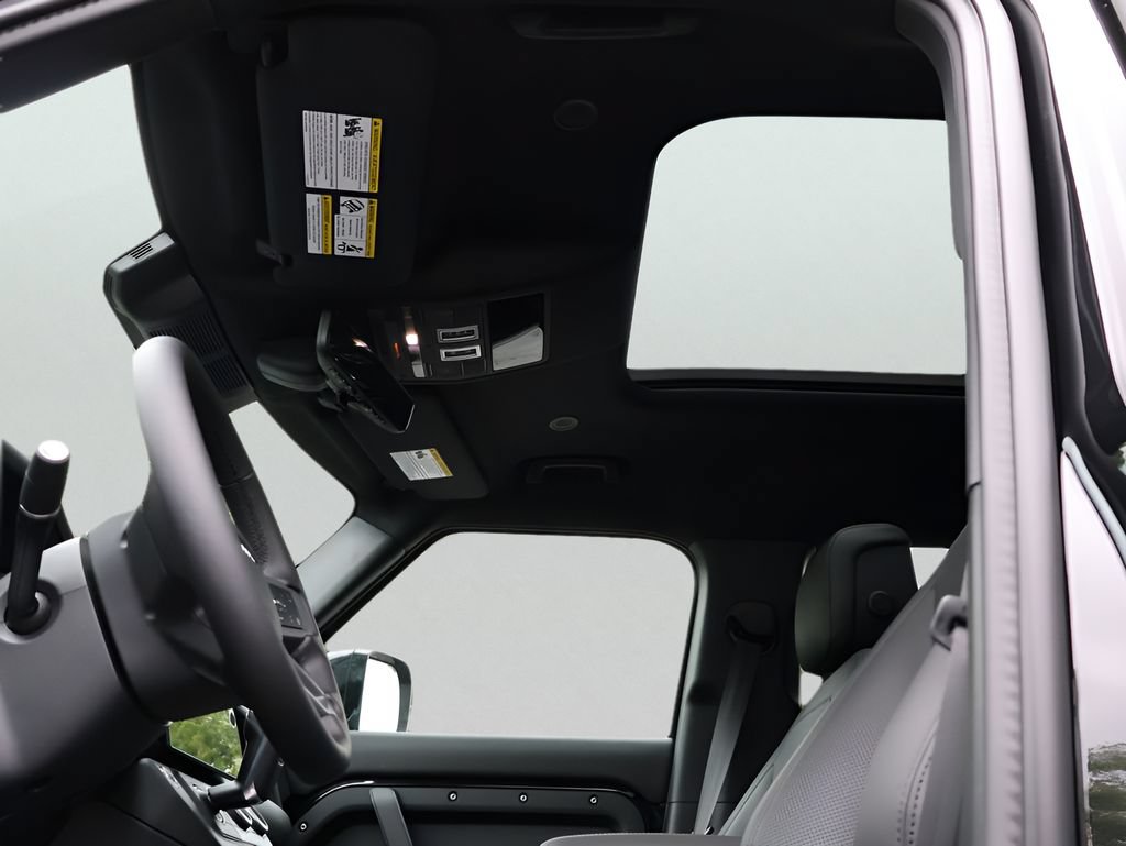 New 2026 Land Rover Defender 110 X-Dynamic SE AWD/4WD image 38