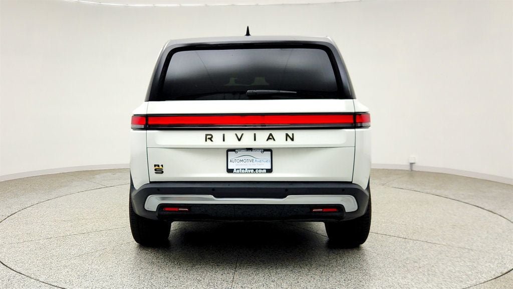 Used 2024 Rivian R1S Adventure AWD/4WD image 6