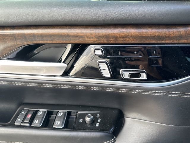 Used 2022 Jeep Grand Wagoneer Series I image 26