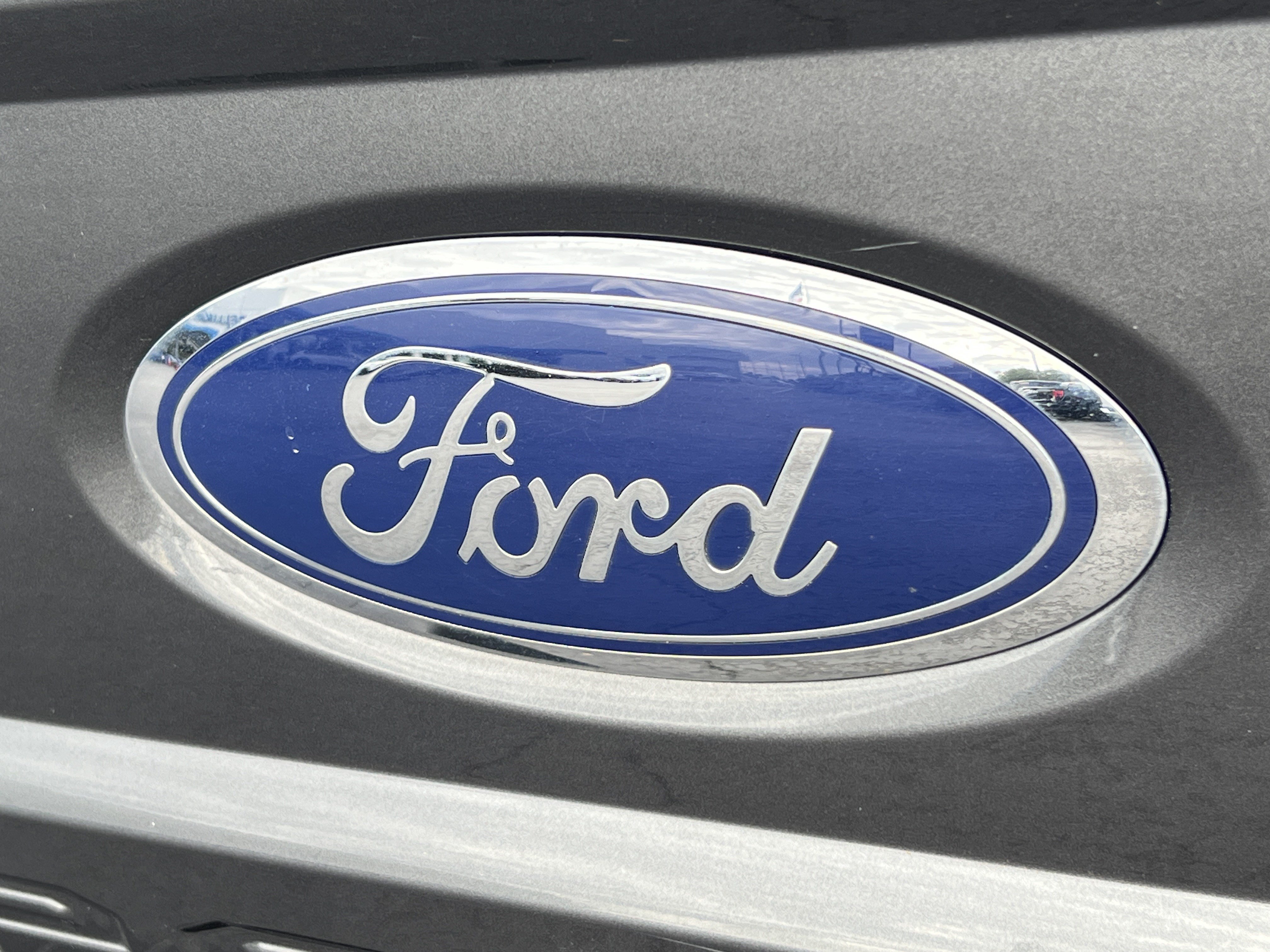 Used 2019 Ford F350 XLT w/ XLT Value Package AWD/4WD image 8