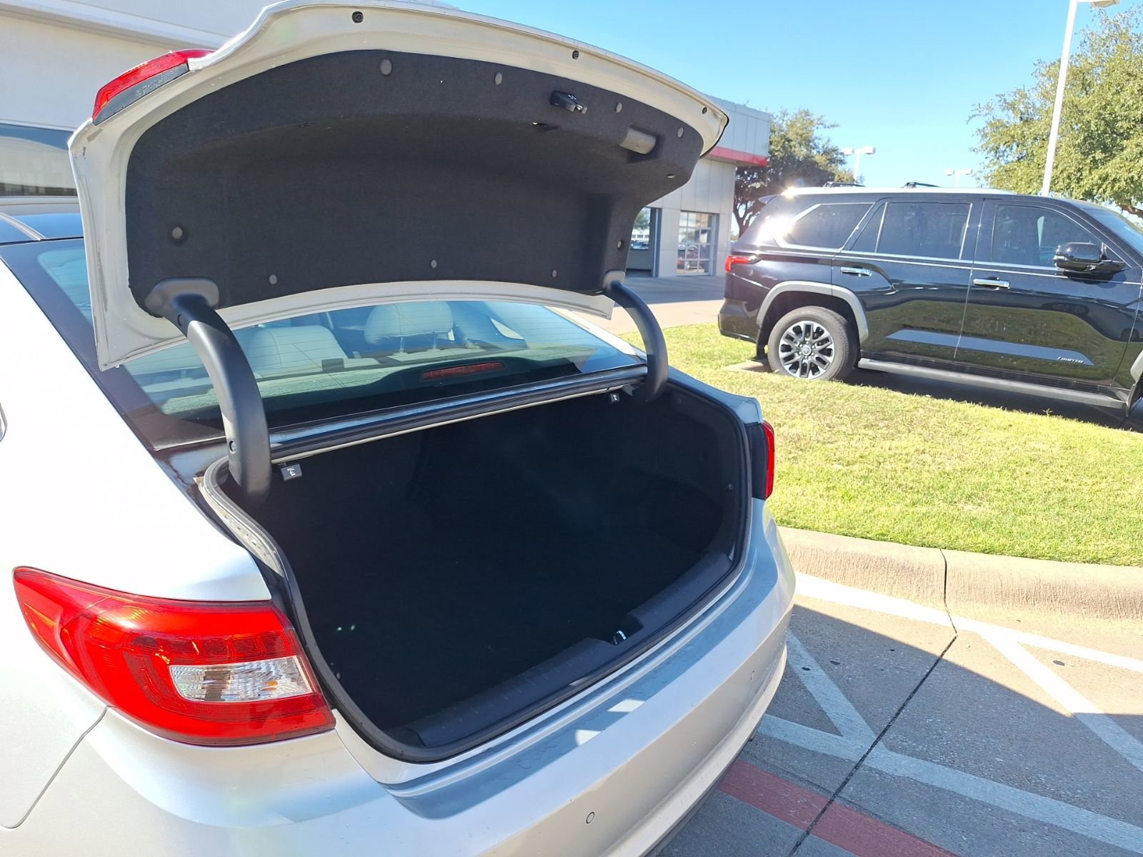 Used 2016 Hyundai Sonata Limited w/ Option Group 05 image 38