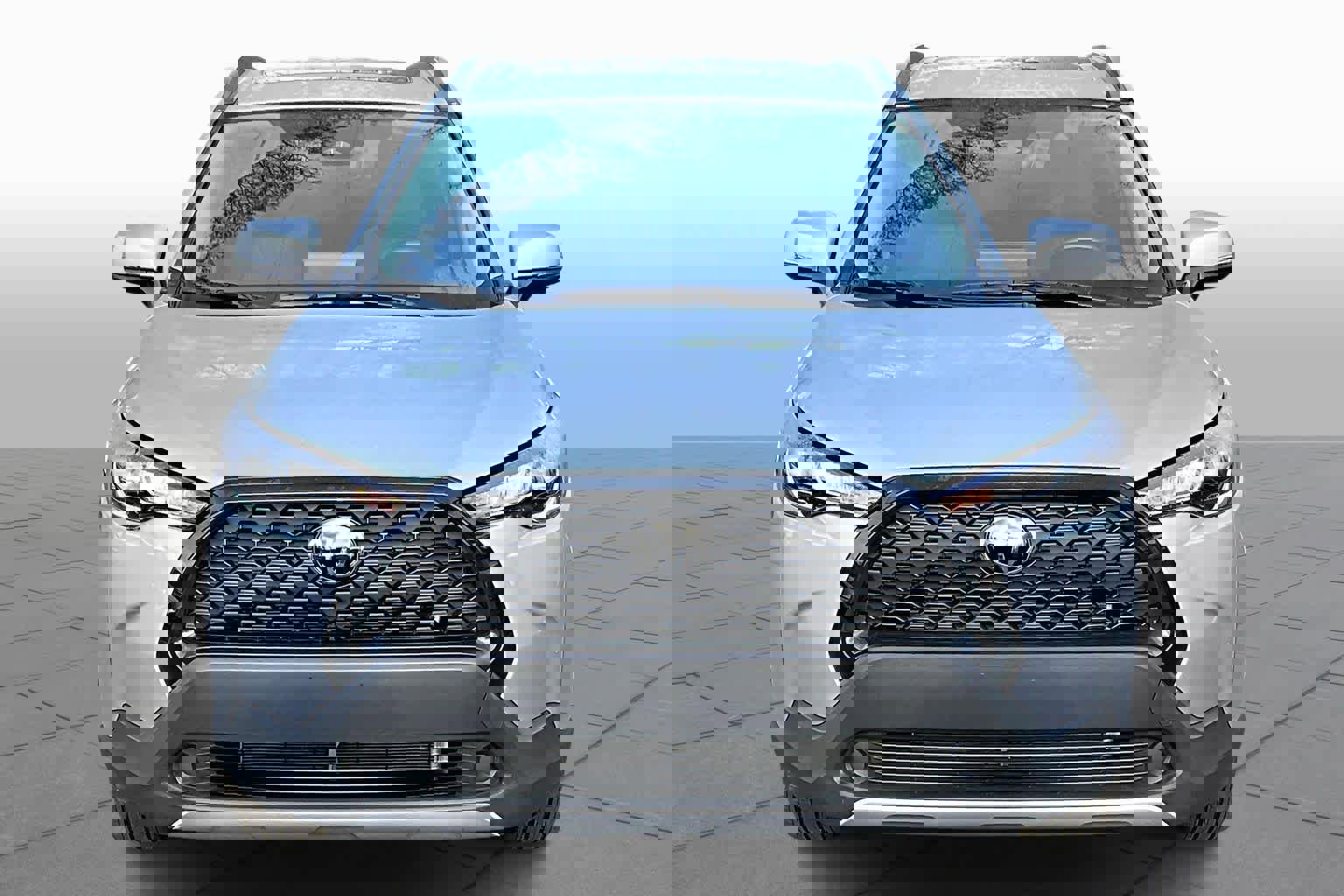 Certified 2024 Toyota Corolla Cross LE w/ Moonroof Package image 4