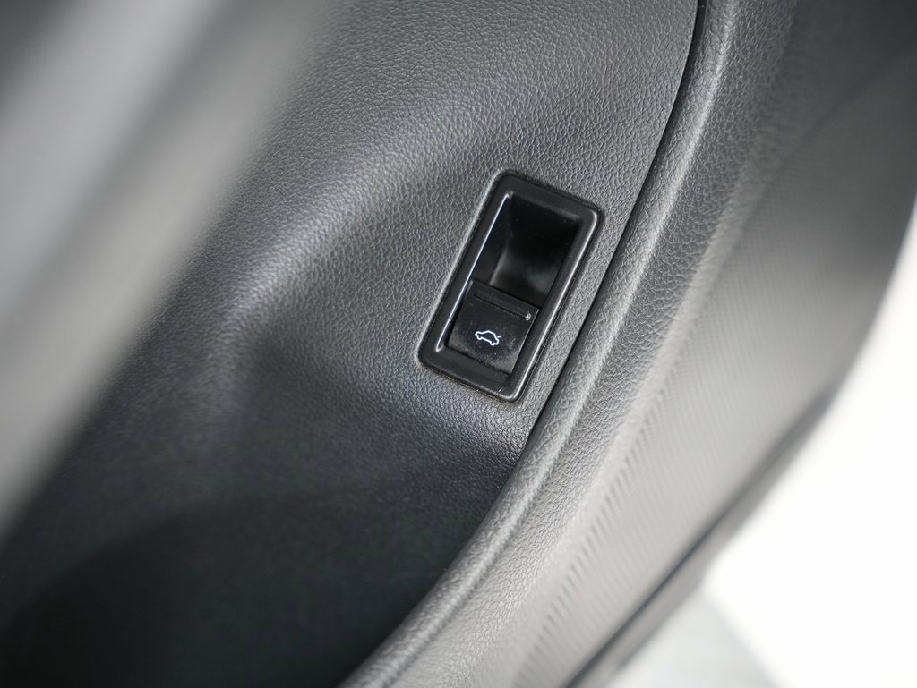 Used 2012 Volkswagen Jetta SE image 37