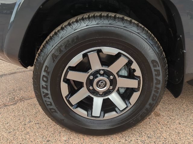 Used 2024 Toyota 4Runner TRD Off-Road Premium w/ Off Road Premium Plus Package AWD/4WD image 26