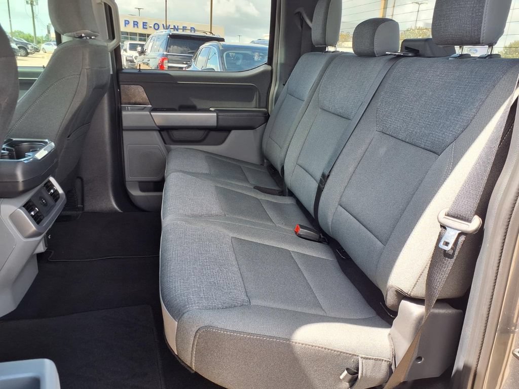 Used 2025 Ford F150 Lightning XLT AWD/4WD image 25