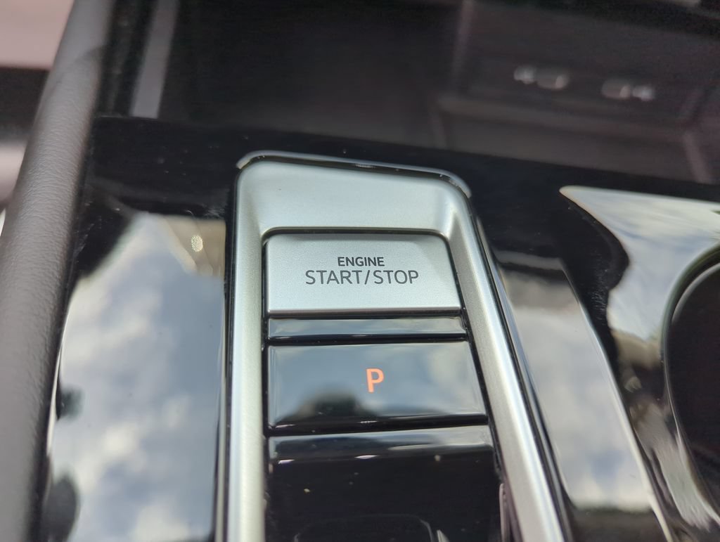 Used 2024 Volkswagen Atlas SE FWD image 47