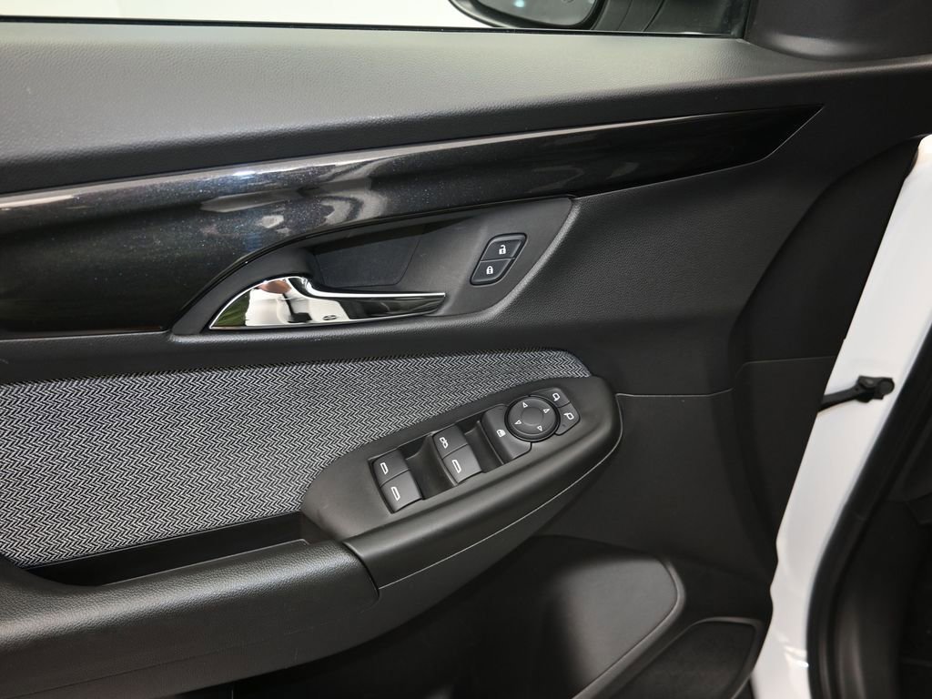 Used 2025 Chevrolet TrailBlazer LT FWD image 11