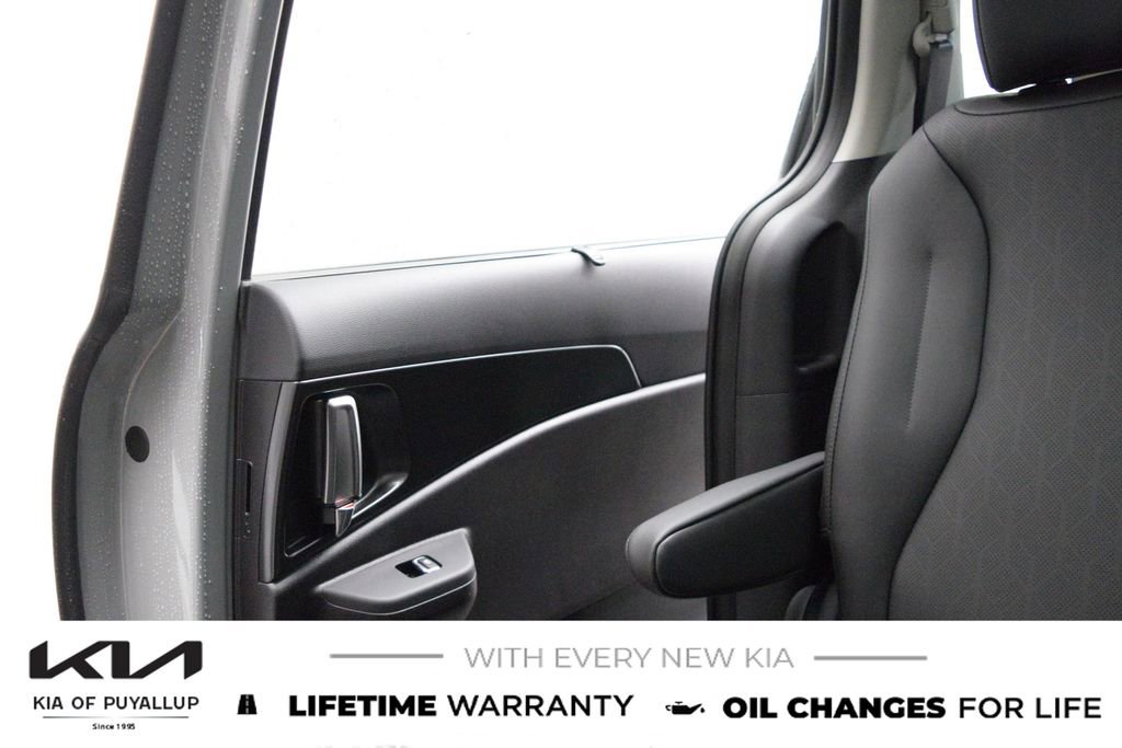 New 2026 Kia Carnival SX image 13