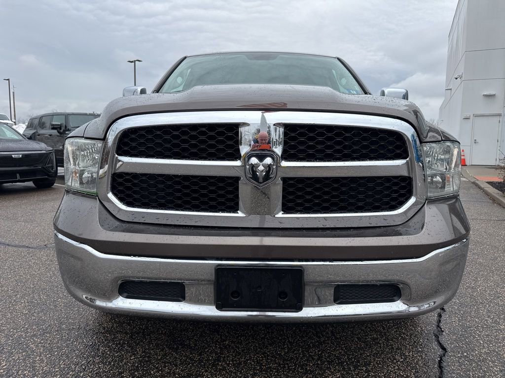 Used 2018 RAM 1500 Classic SLT image 3