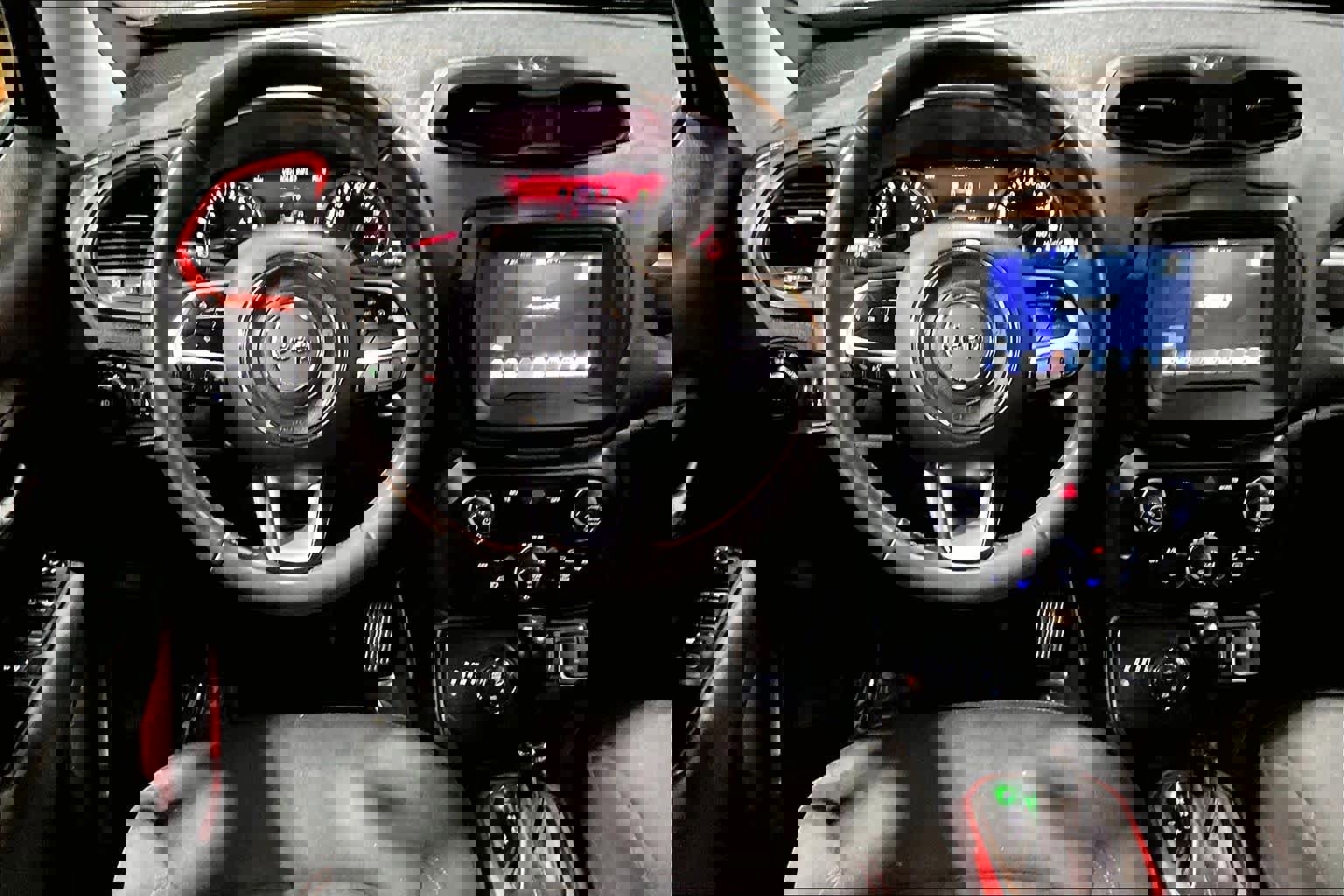 Used 2020 Jeep Renegade Trailhawk image 6