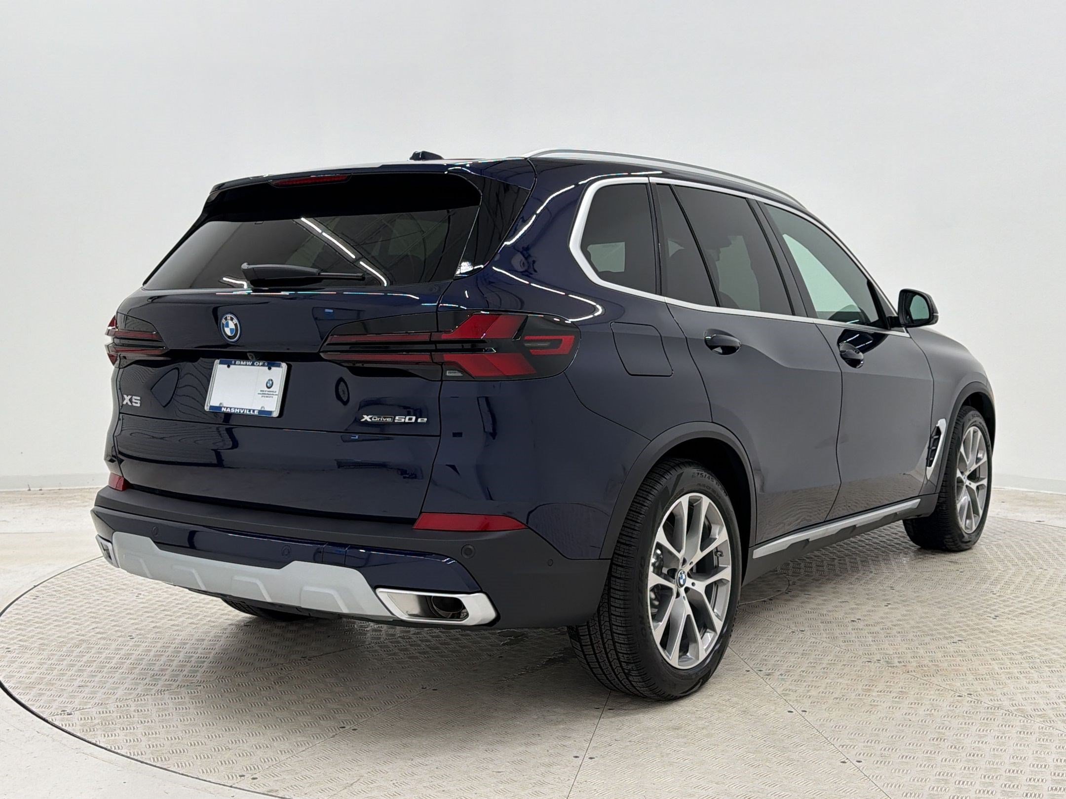 New 2026 BMW X5 xDrive50e AWD/4WD image 9