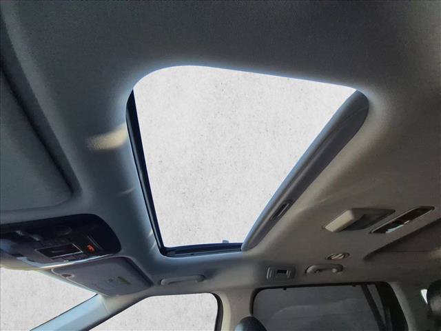 Used 2022 Kia Carnival SX Prestige FWD image 16