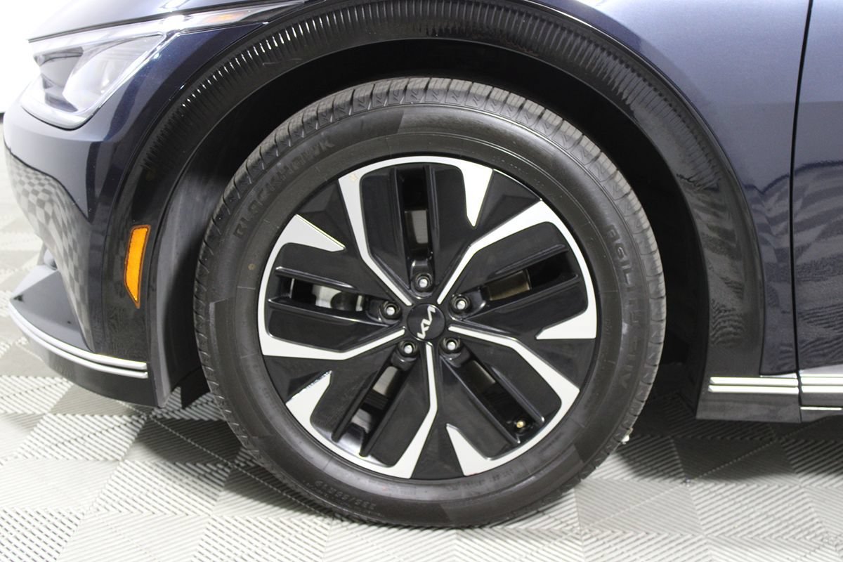 Used 2024 Kia EV6 Wind RWD image 26