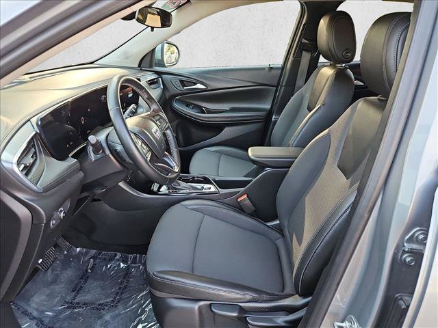 Used 2025 Buick Encore GX Preferred FWD image 15