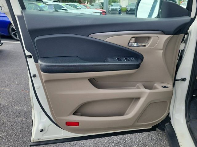 Used 2017 Honda Pilot EX-L image 17