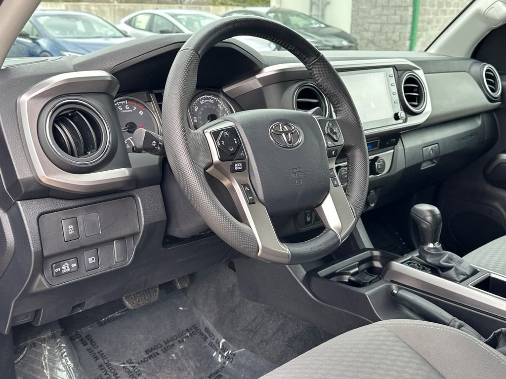 Used 2023 Toyota Tacoma SR5 w/ Technology Package image 19