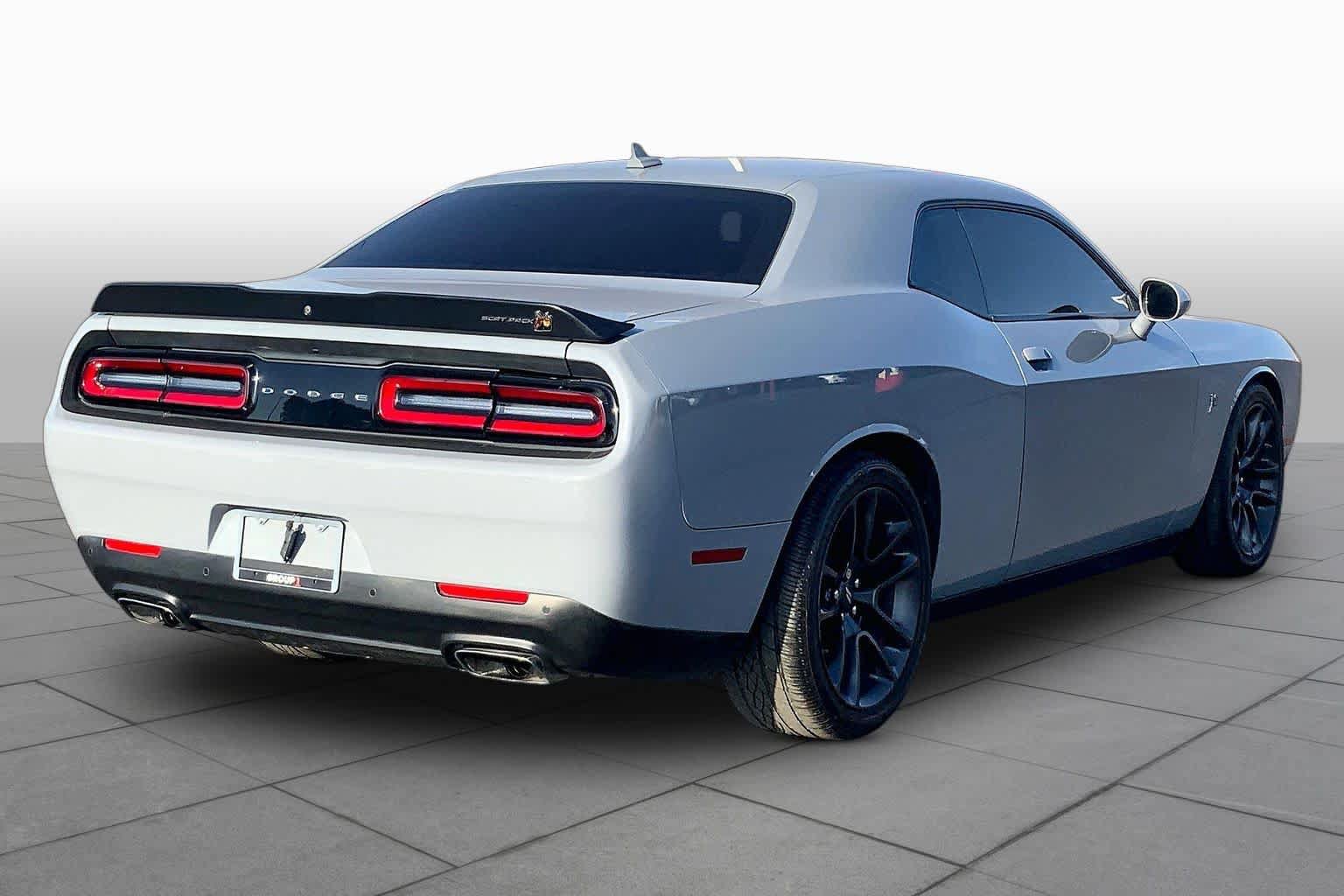 Used 2021 Dodge Challenger R/T Scat Pack RWD image 13