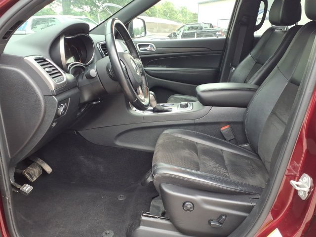 Used 2020 Jeep Grand Cherokee Altitude AWD/4WD image 16