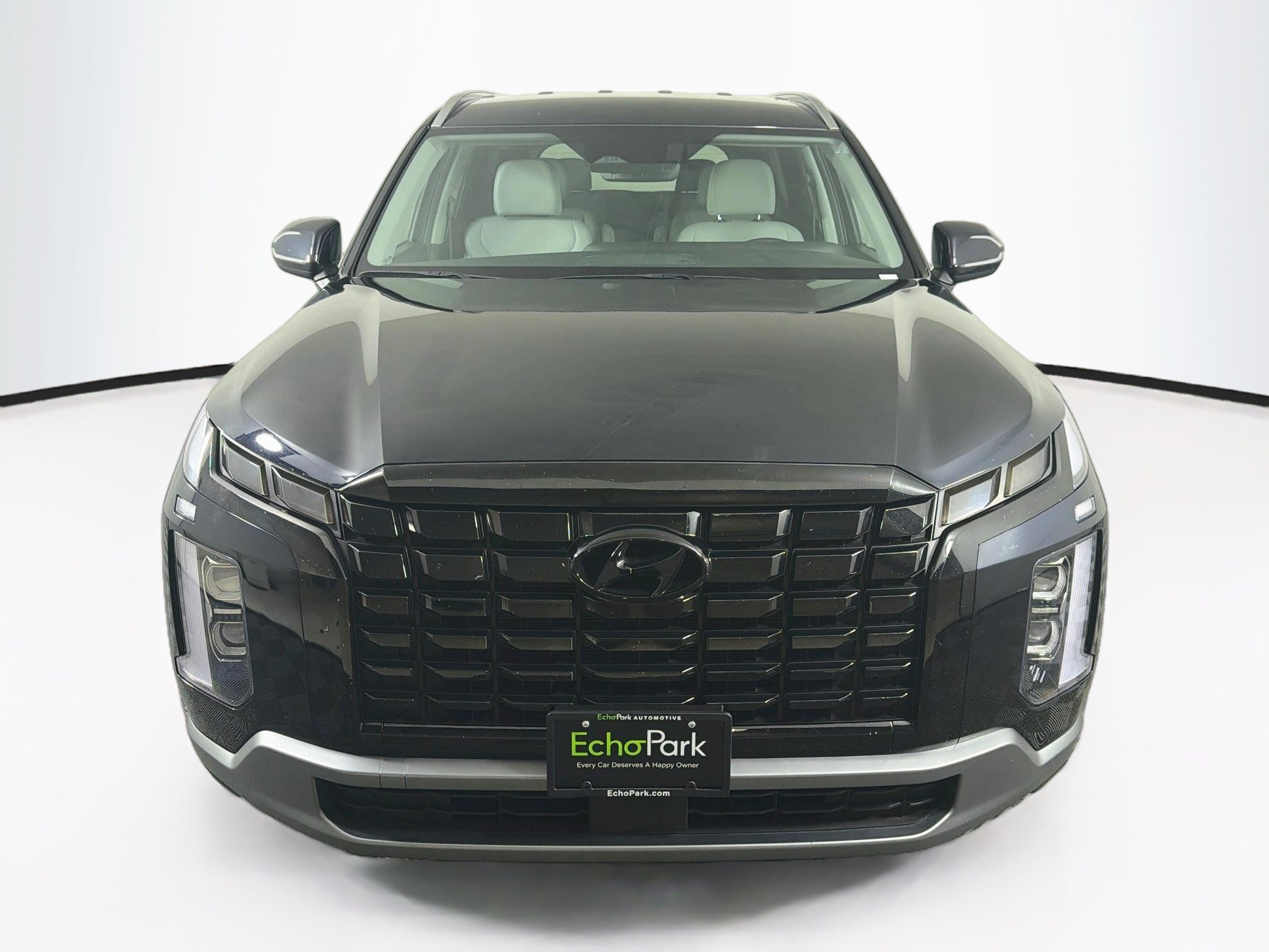 Used 2025 Hyundai Palisade SEL FWD image 2