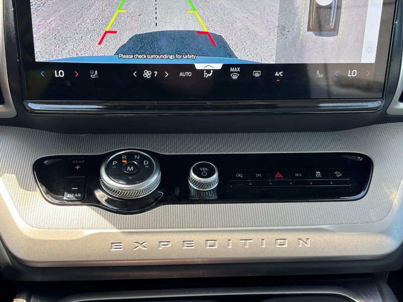 Used 2025 Ford Expedition Max Active AWD/4WD image 25