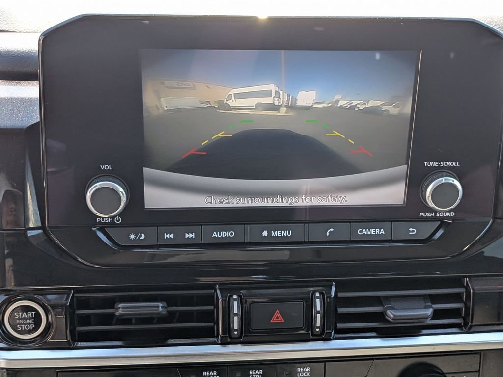 Used 2024 Nissan Pathfinder SV AWD/4WD image 18