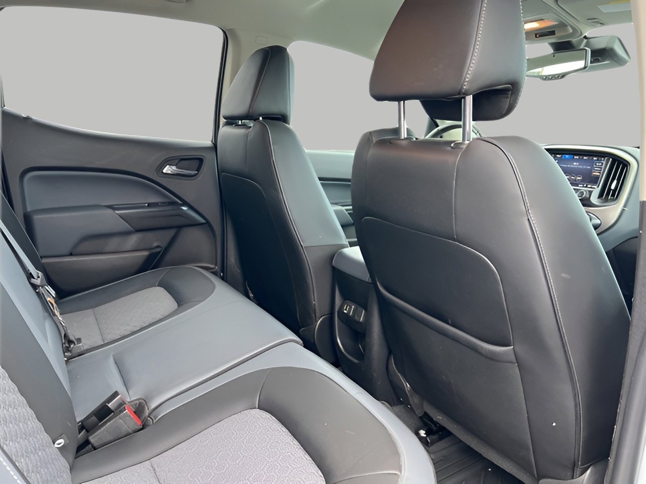 Used 2021 Chevrolet Colorado Z71 w/ LPO, Tonneau and Step Package image 33