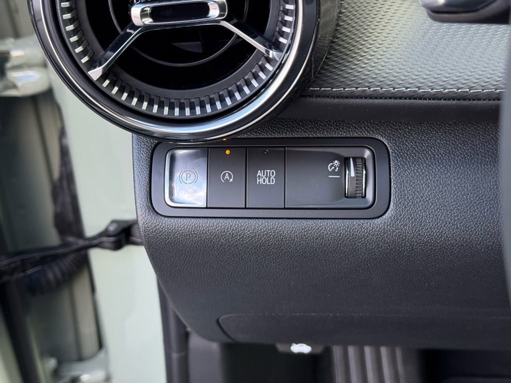 New 2026 Chevrolet Equinox LT image 11