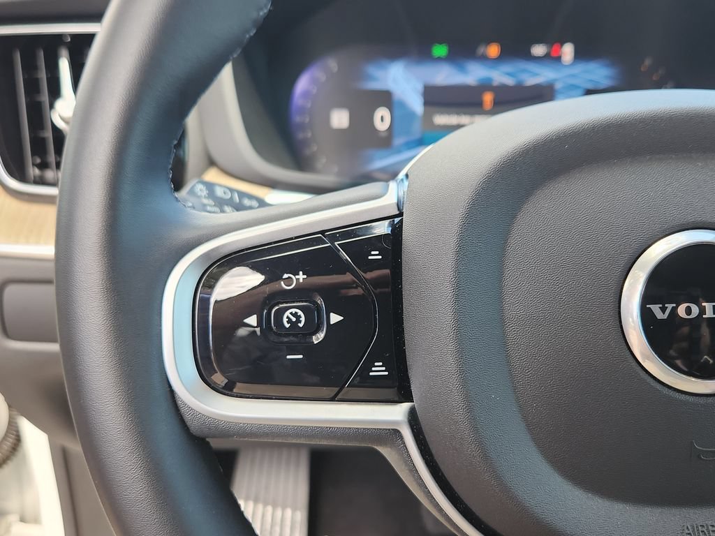 New 2026 Volvo XC60 B5 Plus w/ Protection Package Premier AWD/4WD image 17