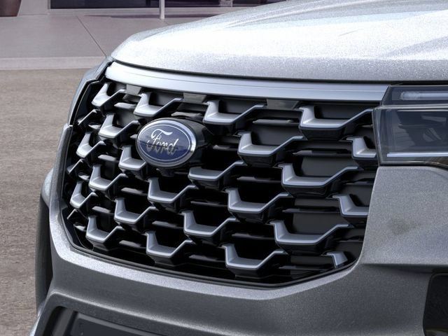 New 2026 Ford Explorer Platinum w/ LUX Leather Package AWD/4WD image 18