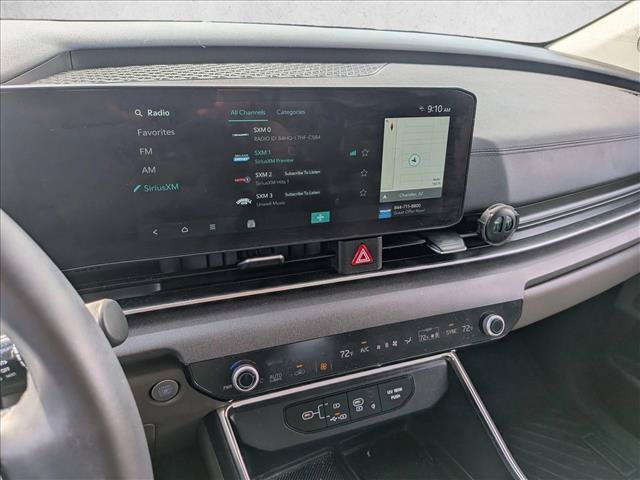 Used 2025 Kia Carnival EX FWD image 13