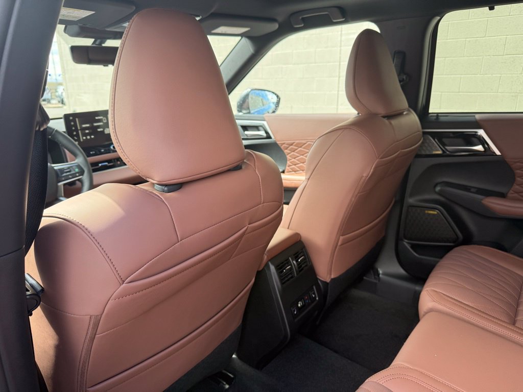 New 2026 Mitsubishi Outlander SEL AWD/4WD image 23
