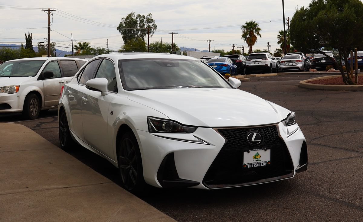 Used 2018 Lexus IS 300 F Sport w/ F Sport Package RWD image 14