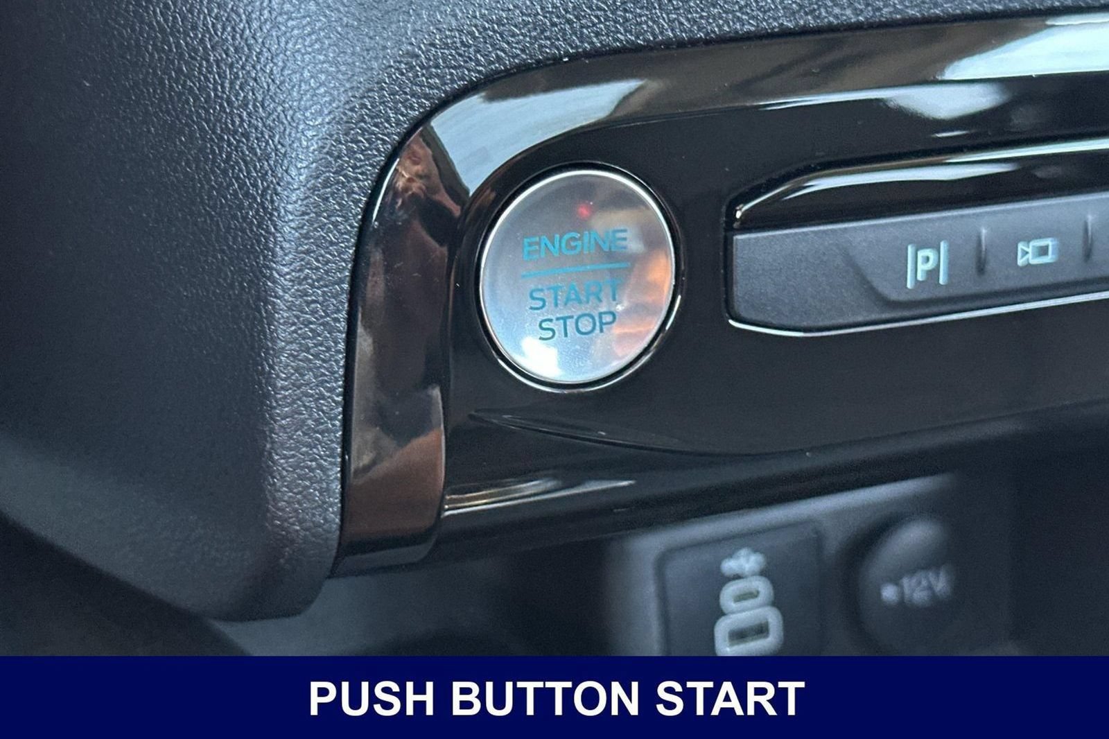 Used 2024 Ford Escape Platinum w/ Premium Technology Package AWD/4WD image 30
